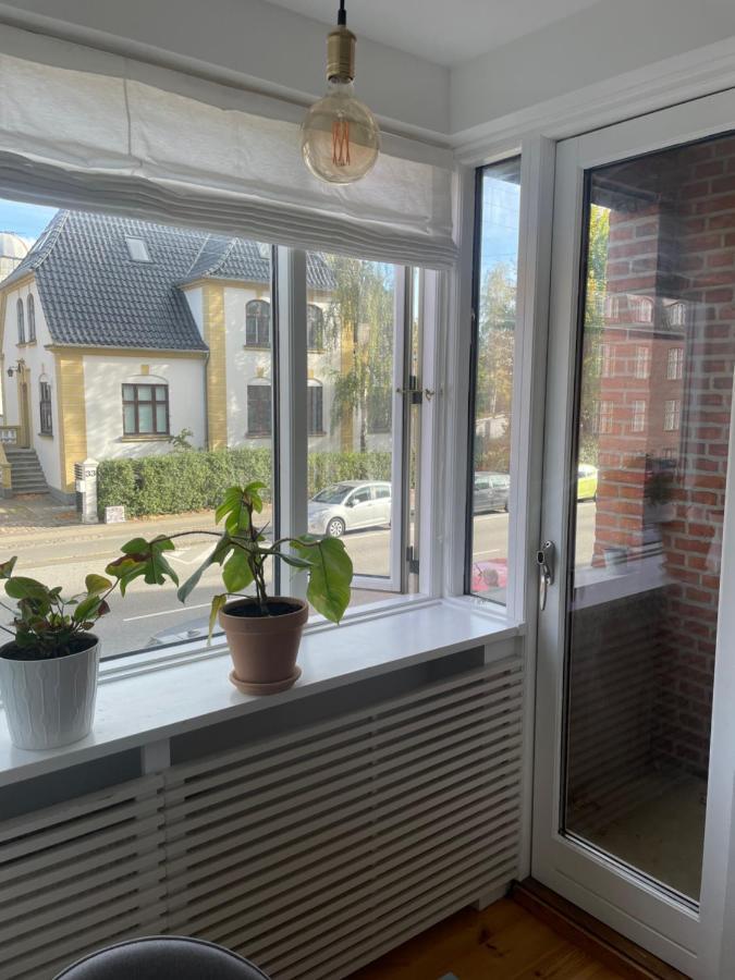 Private Spacious Room In Shared Apartment, Amager Copenhaga Exterior foto